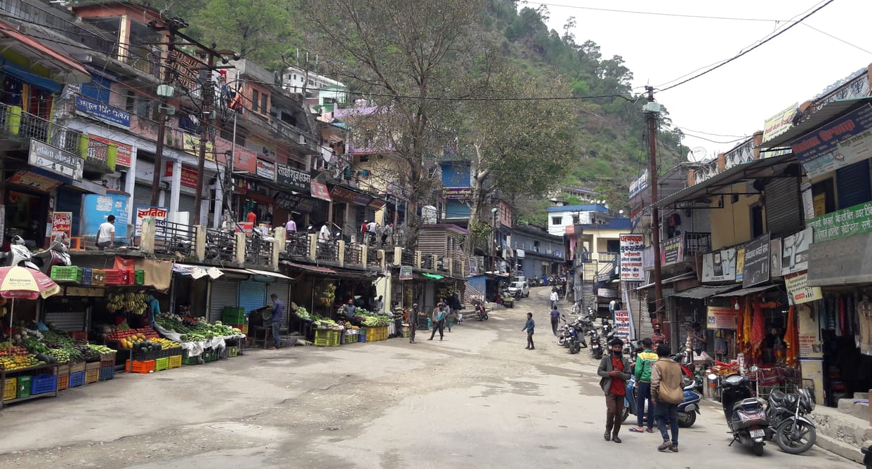 Shops opened in markets, customers did not arrive