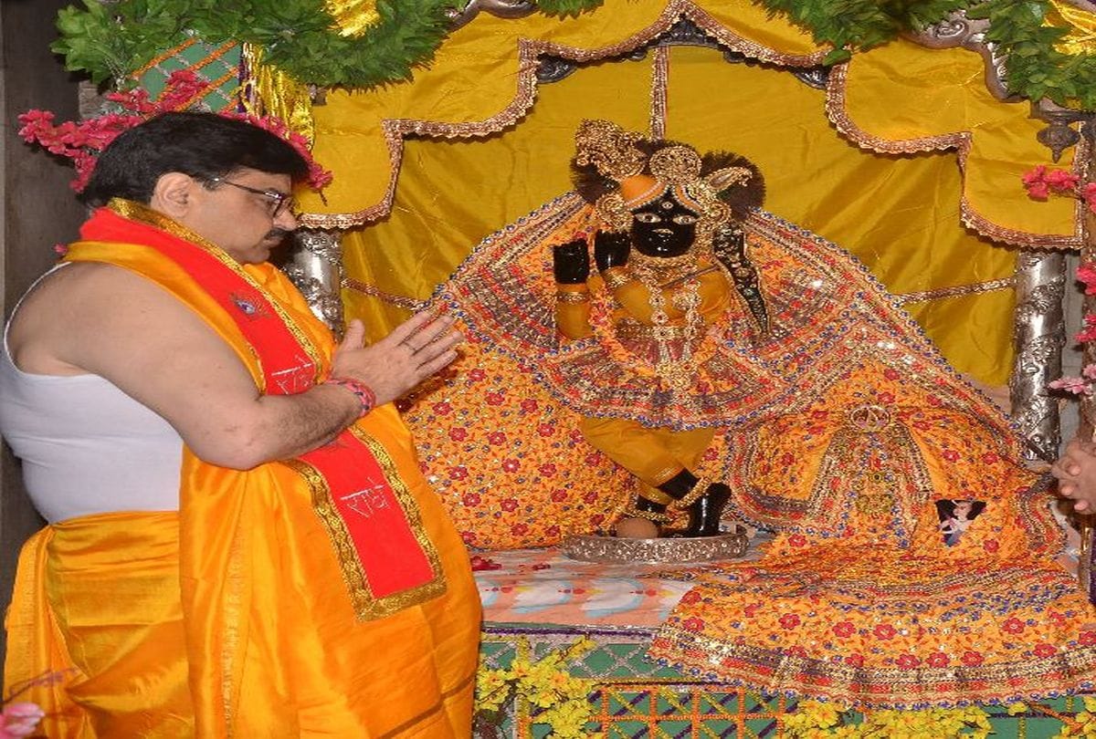 Lockdown On Banke Bihari Charan Darshan 2020 On Akshaya Tritiya   Vrindavan