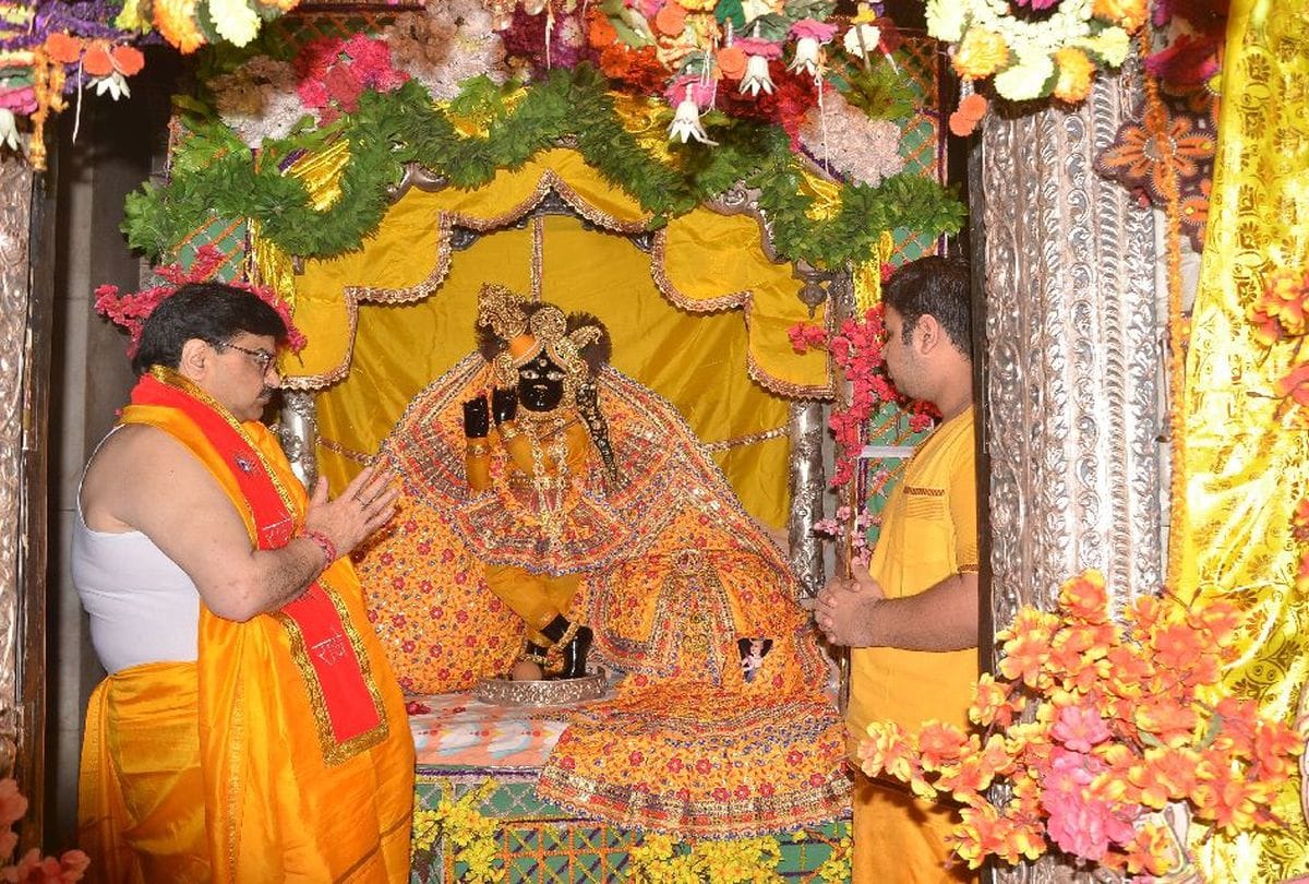 Lockdown On Banke Bihari Charan Darshan 2020 On Akshaya Tritiya   Vrindavan
