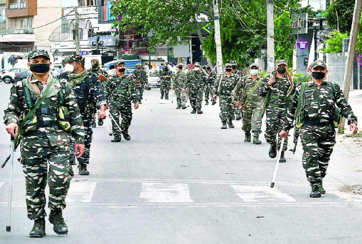 Nine people report positive in the same house in south delhi raj nagar