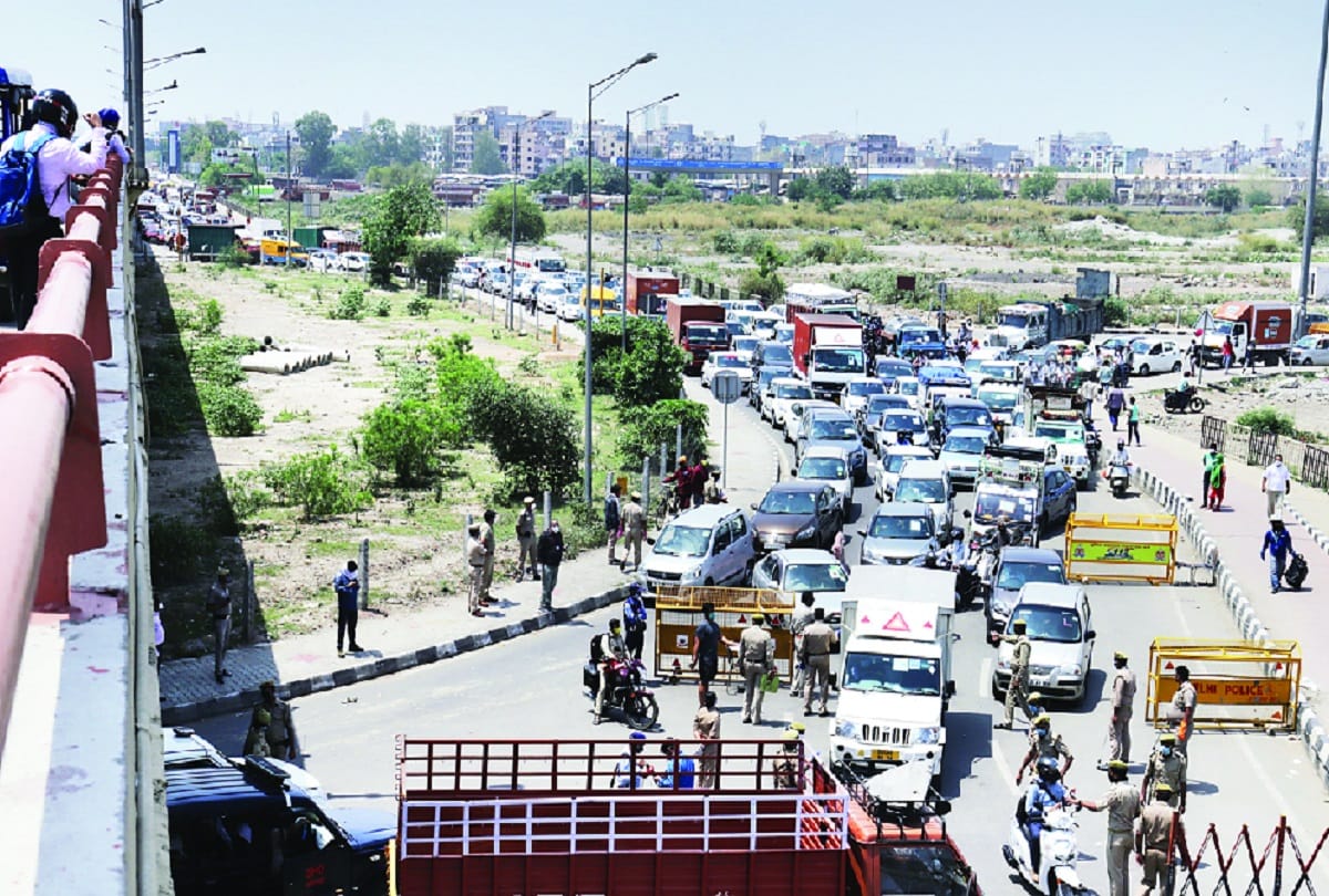 Delhi Noida, Ghaziabad Border Sealed News in Hindi: Strictness increased on Delhi ghaziabad border