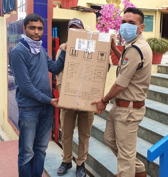 Oxygen cylinder delivered to patient's home