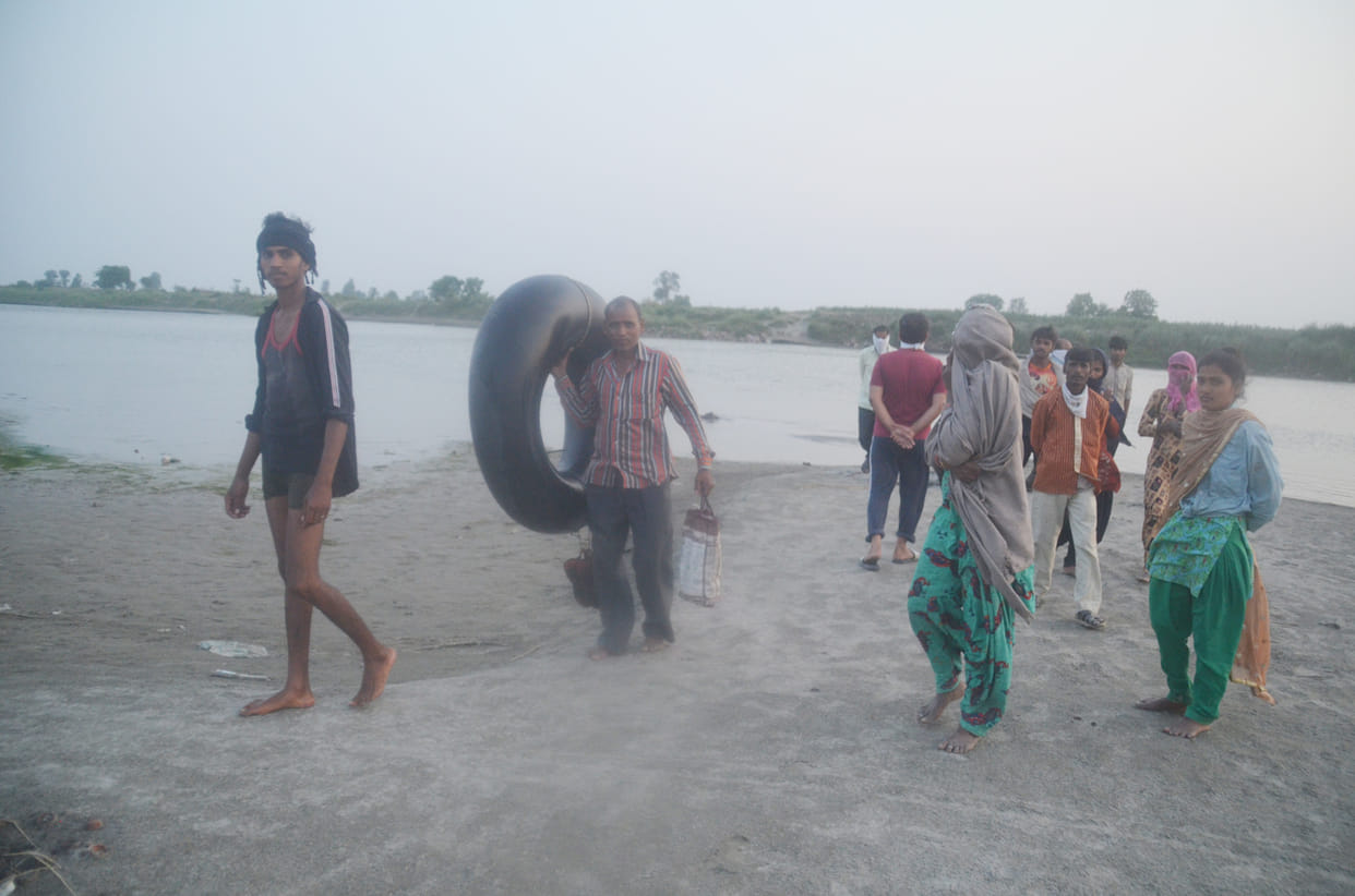 People save two farmers submerged in Yamuna