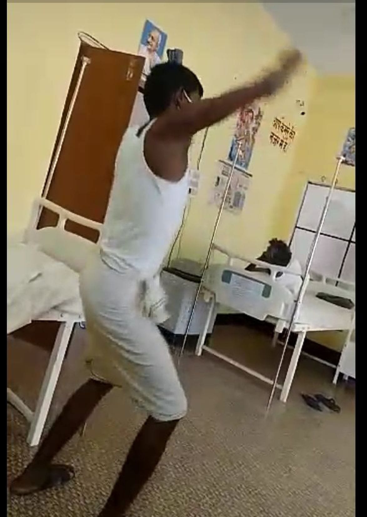 Quarantine patient danced in hospital, video viral
