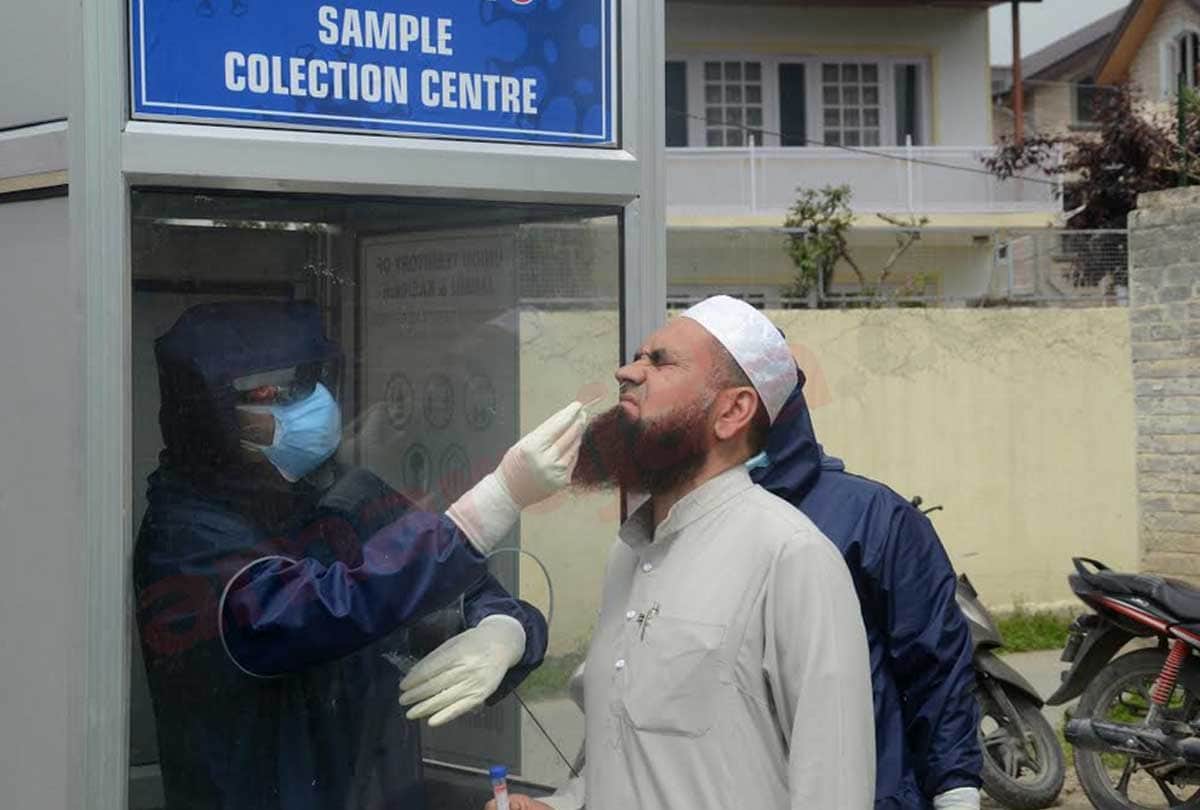 Coronavirus in Jammu Kashmir (J&K) news in Hindi, Search begins for those involved in corona infected pregnant's funeral