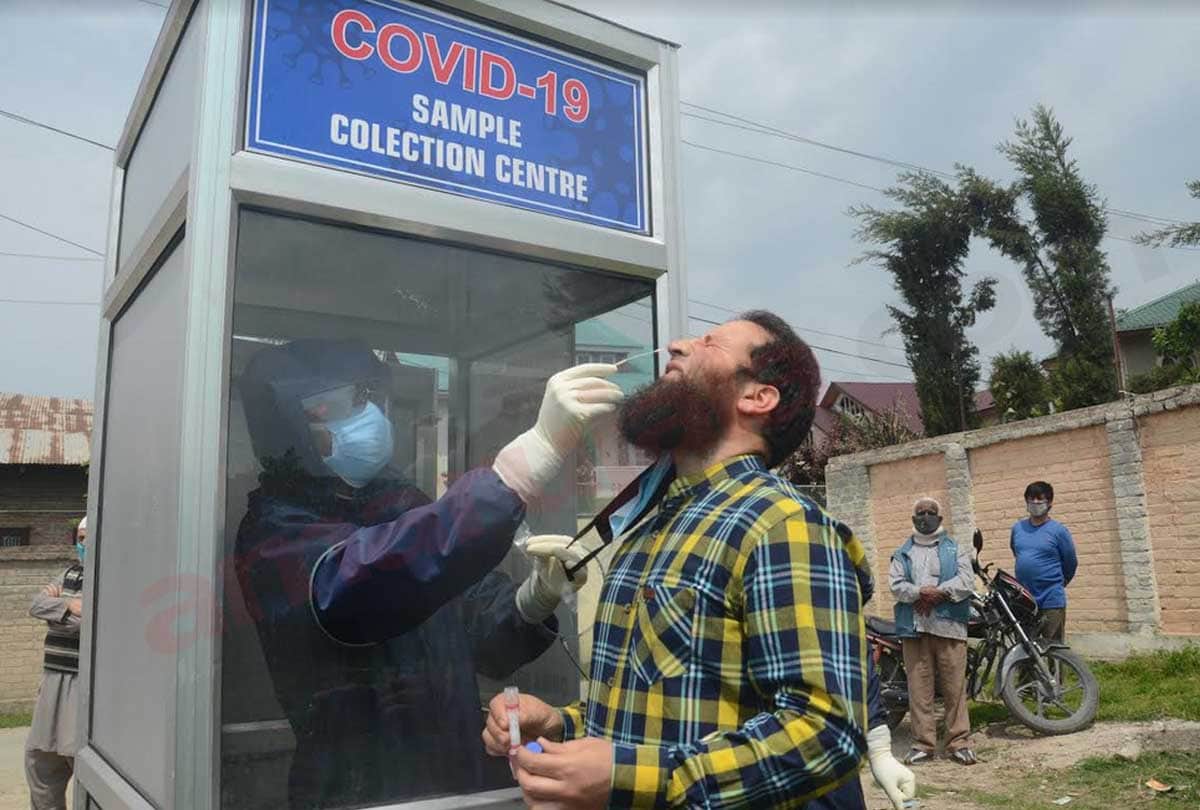 Coronavirus in Jammu Kashmir (J&K) news in Hindi, Search begins for those involved in corona infected pregnant's funeral