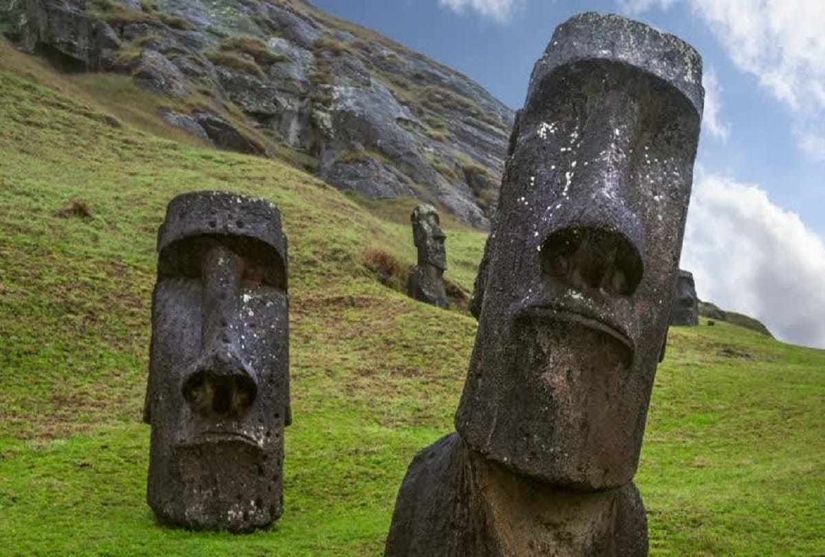 Mystery of Easter Island statues Moai by the Rapa Nui people