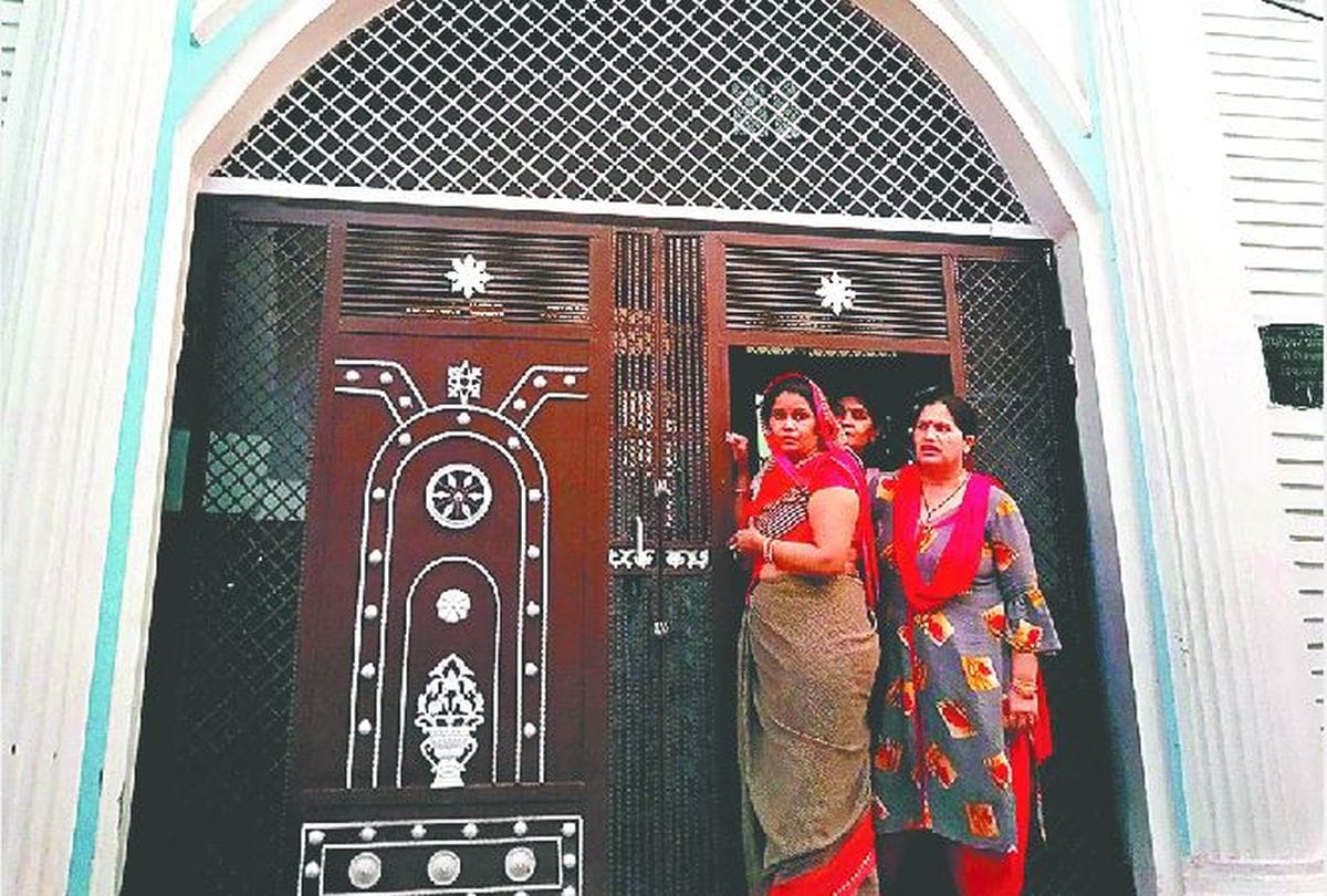 Etah UP (Uttar Pradesh) Latest News Update Today Five Dead Body Found In Home Murder Mystery