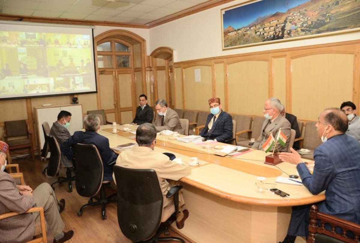 Ensure complete medical examination of people entering the State: Jairam