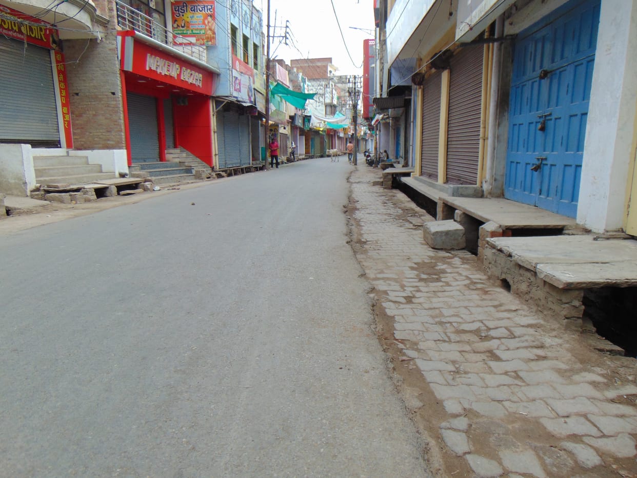 Shops closed in lockdown, silence is spreading