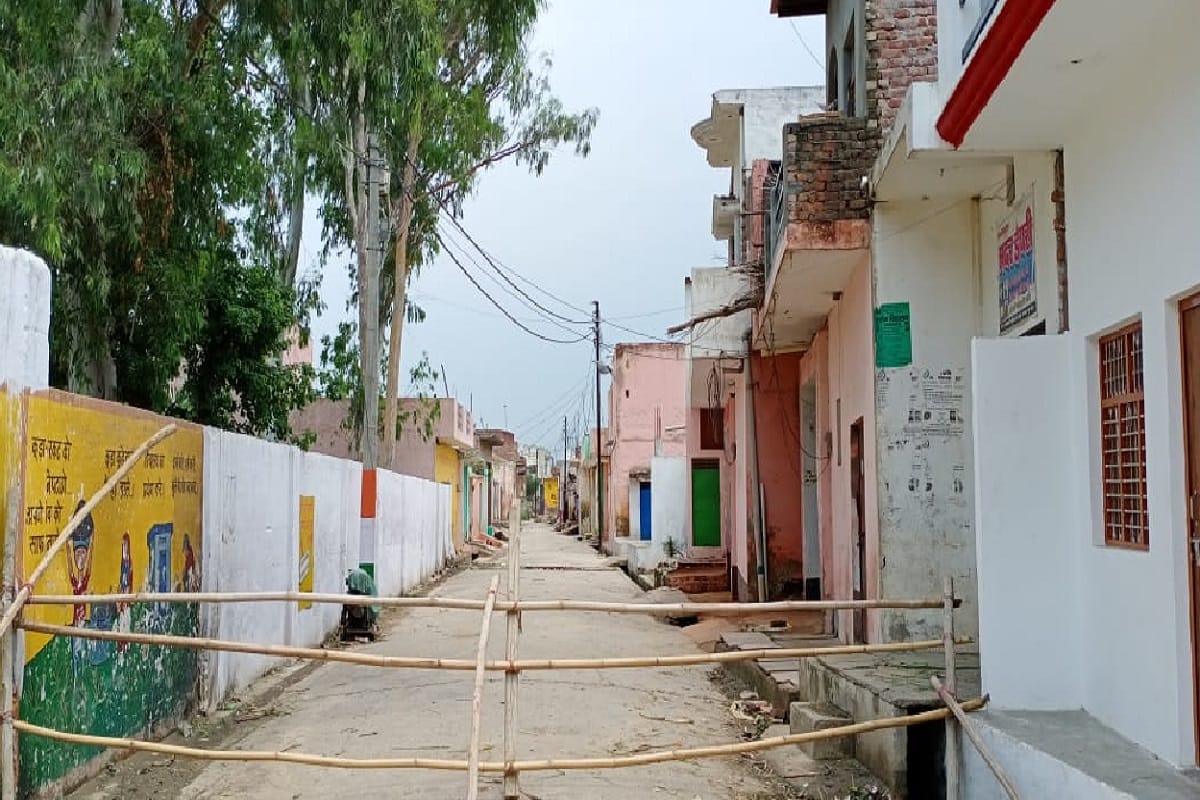 Corona Virus, Loss of sugarcane crop of farmers after hot spot village Kaval has been sealed due to lockdown in Muzaffarnagar