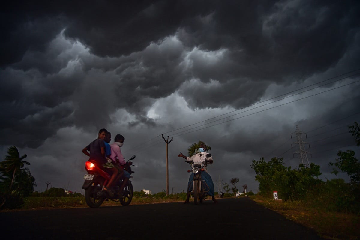 weather update in india seven states likely to receive rain till april end which can affect crops