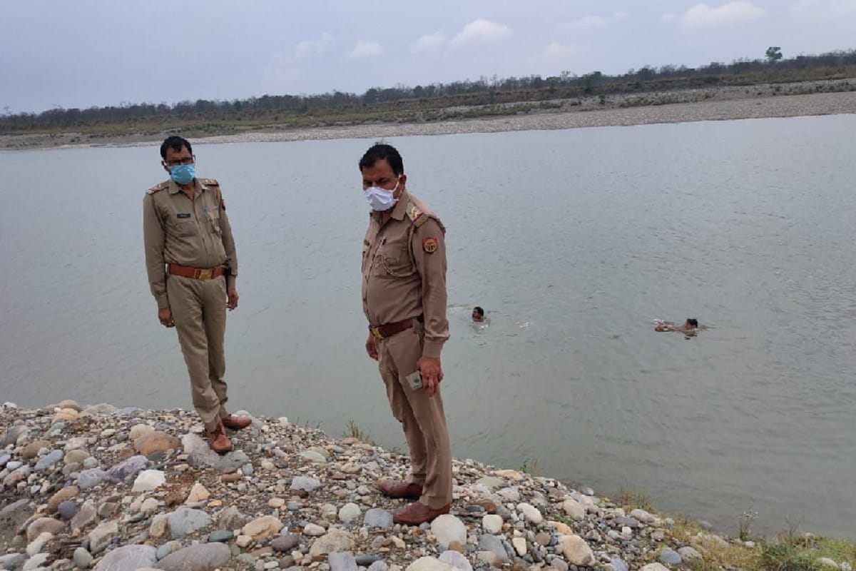 The postmortem report has revealed that the young man and girl died due to drowning in the river Yamuna at Saharanpur