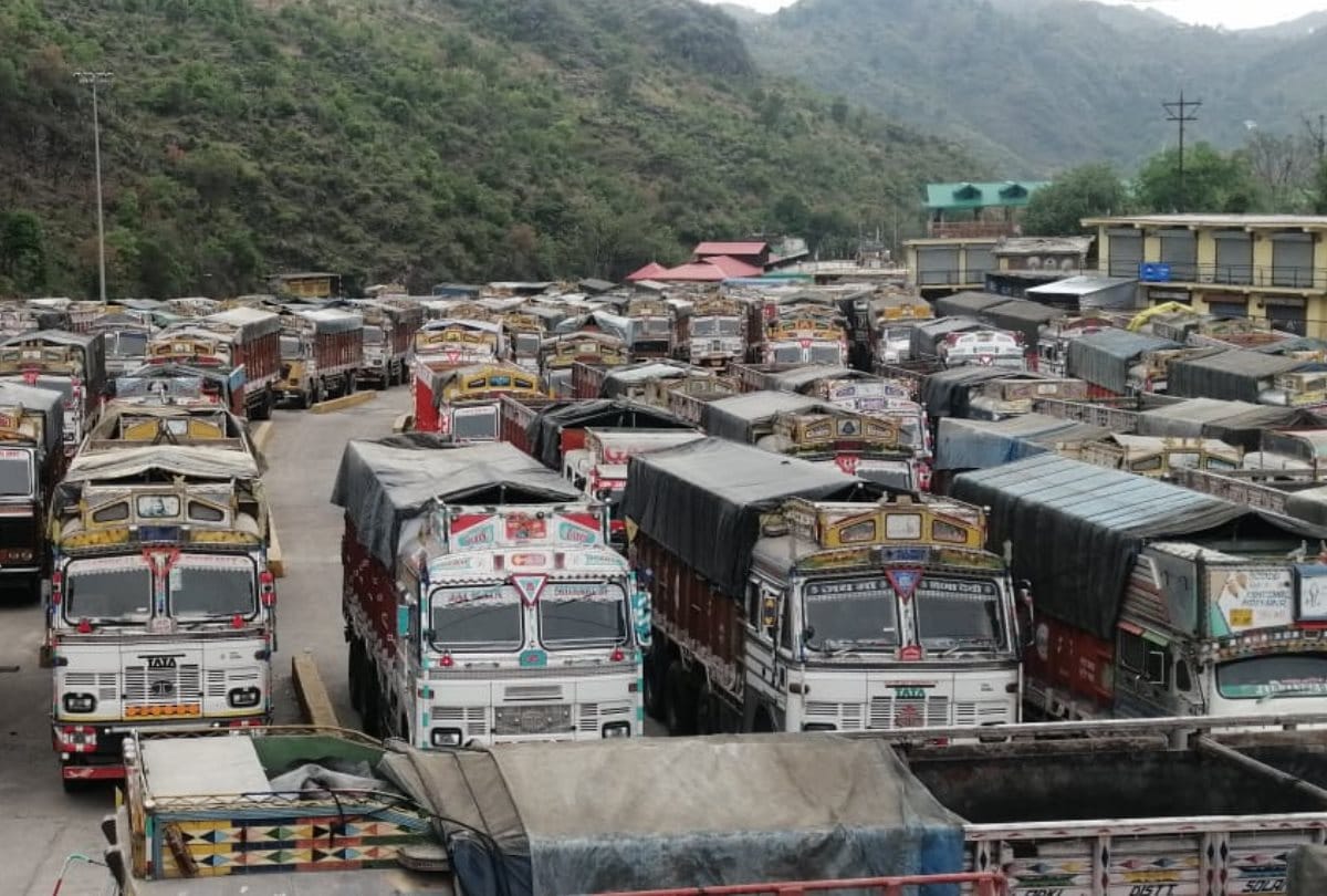 Nalagarh Truck Operators Union reduce Freight Transportation Rates