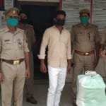 पुलिस की गिरफ्त में आरोपी।