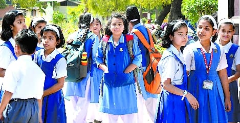 Given the tightness in lockdown, the government prohibited the increase in fees