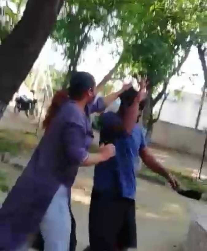 stone pelting, complainant beaten by the lady constable, video viral