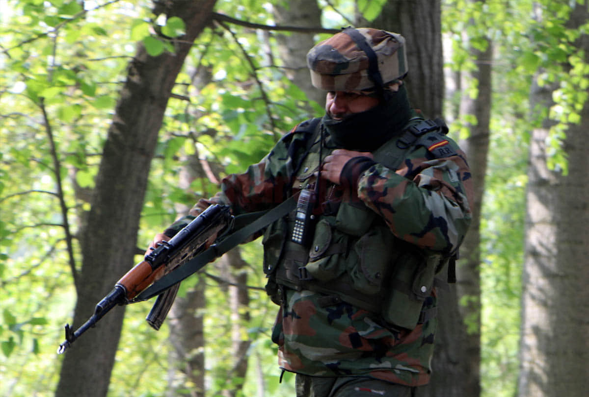 Btech pass out terrorists associate killed in kulgam encounter jammu kashmir