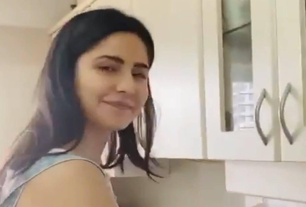 katrina kaif share again cooking video this time she is chopping