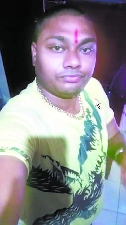Photo of Dabangg waving publicly
