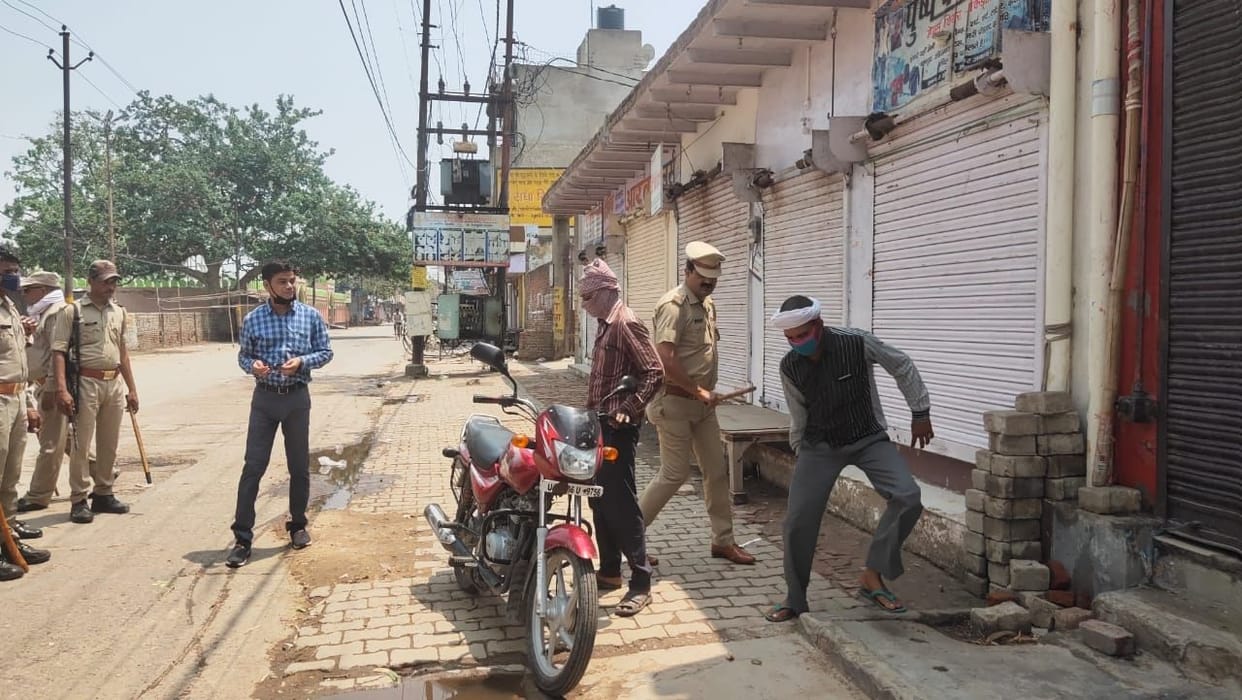 Hathras: Police strictures due to lockdown, 188 cases filed against 13