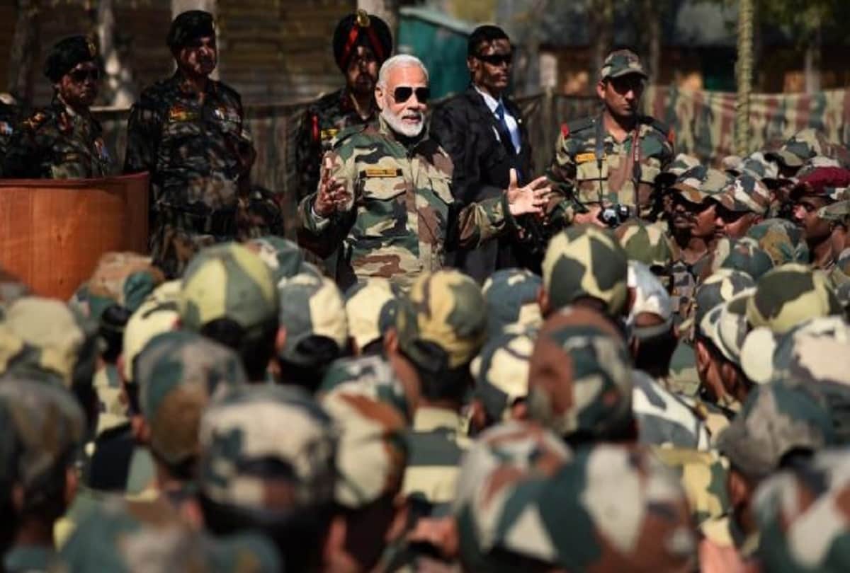 PM modi visit ladakh along with cds army chief naravane know at how many times he has given surprises