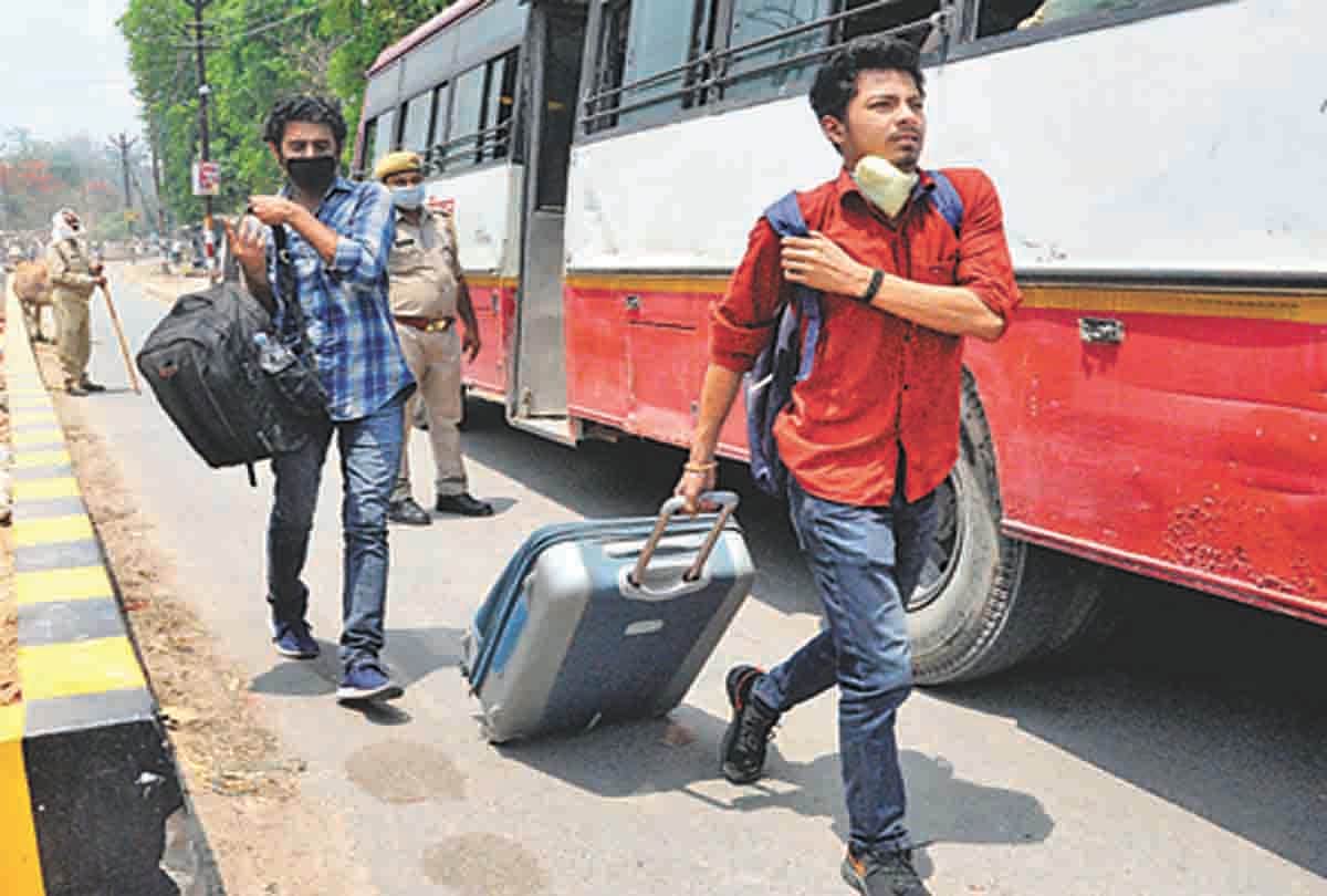 CoronaVirus: 207 contestant students who arrived in Belha from Prayagraj, got tears from parents