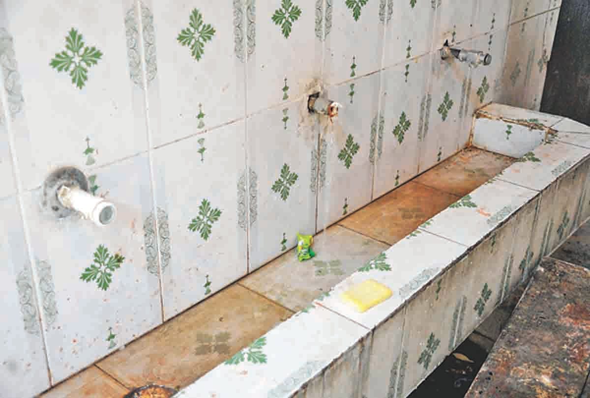 CoronaVirus: 62 quarantine workers with just one soap soap to wash their hands