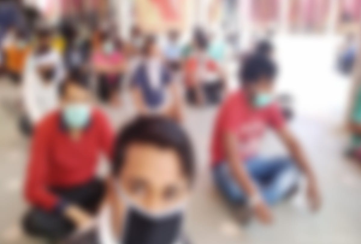 Protest In Quarantine Center By Paras Hospital Workers In Agra