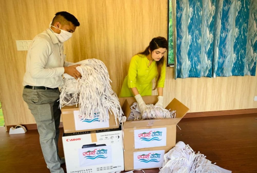 Coronavirus in Uttarakhand: Union Minister Ramesh pokhriyal Nishank Daughter arushi sent khadi face mask to indian Army soldiers