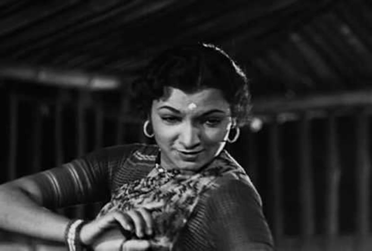 Ranveer Singh Grandmother Chand Burke Is The Reason Behind Actors Fullon Energy