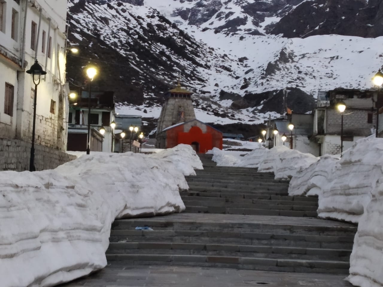 Kedarnath Dham Recommendation for immediate ban on construction works Scientists studied after avalanche
