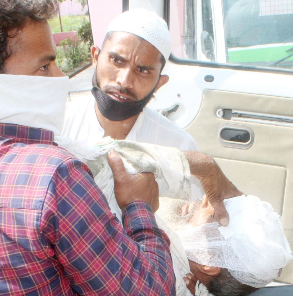 Clash between two sides over pigeon, 12 injured