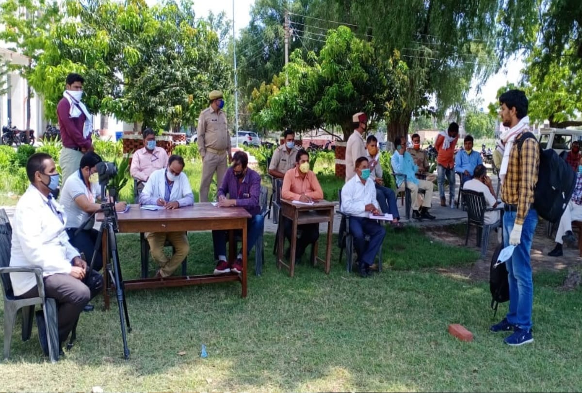 Students reach 10 buses from Prayagraj to maharajganj during Lockdown