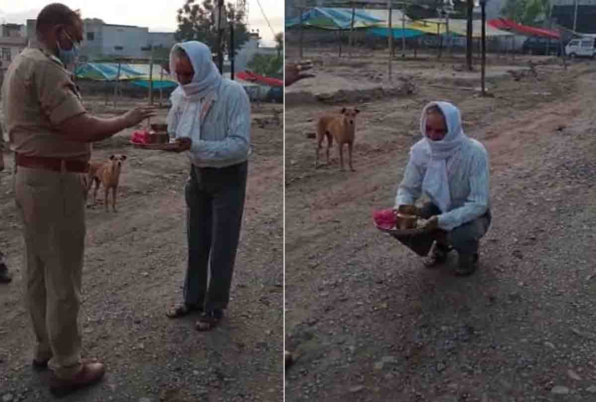 Kanpur police committed indecency with the elderly