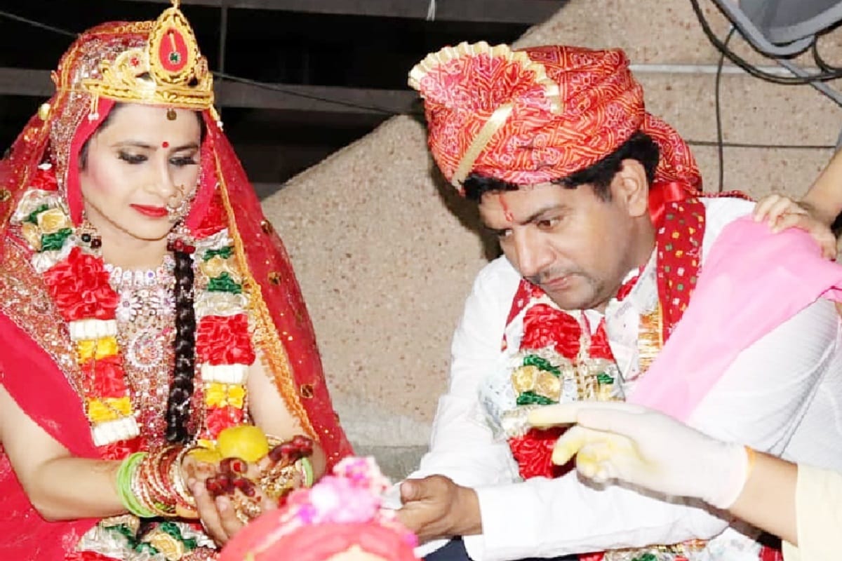 Bigg Boss Ashutosh married without a bandage