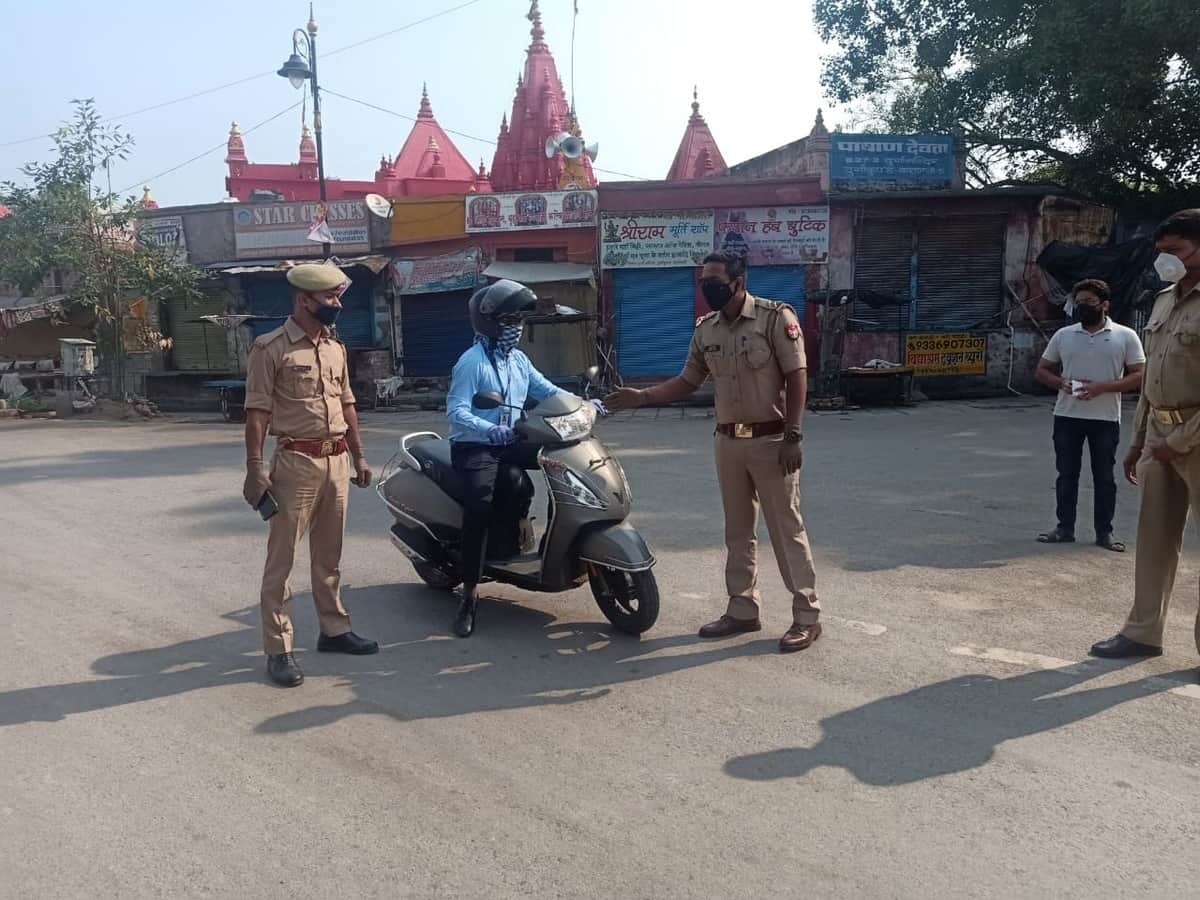 Total full lockdown in varanasi shops closed no activity in city