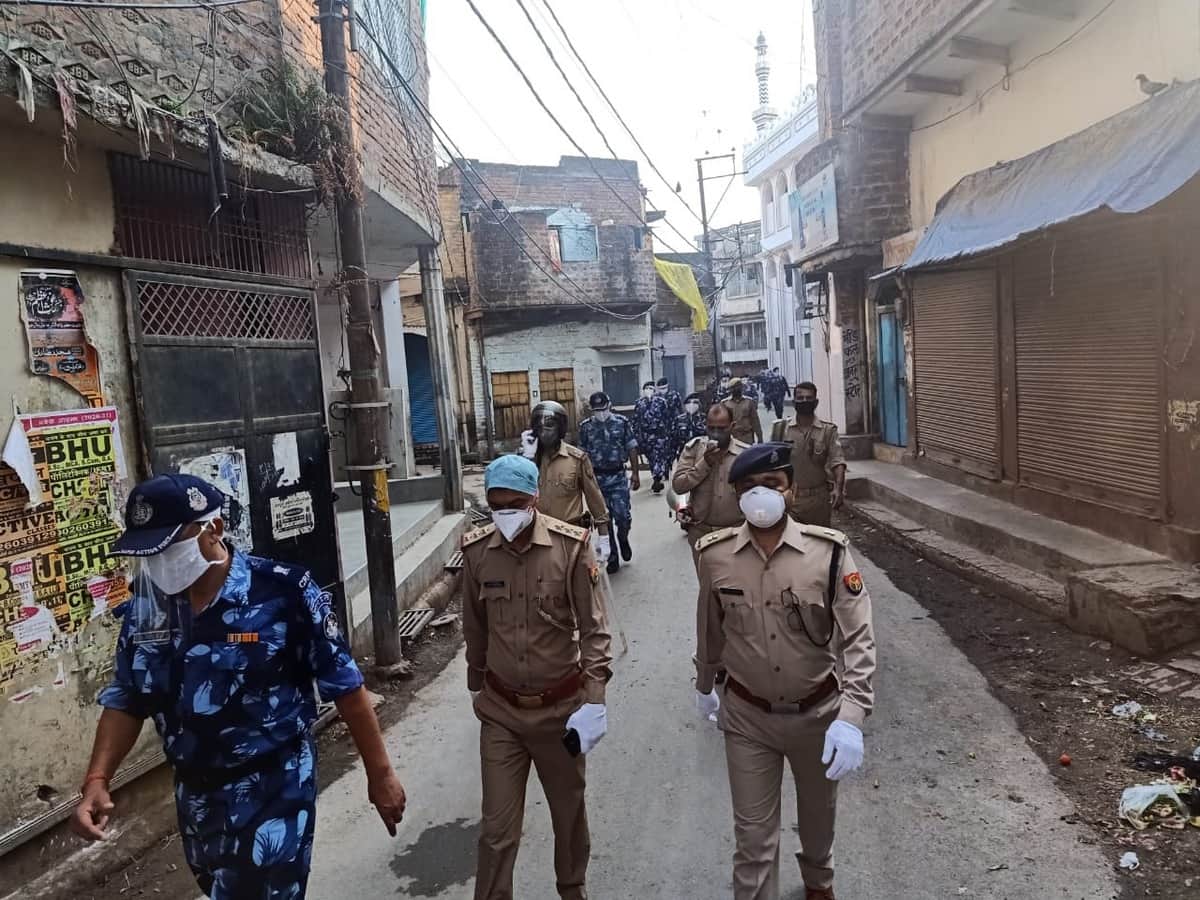Total full lockdown in varanasi shops closed no activity in city