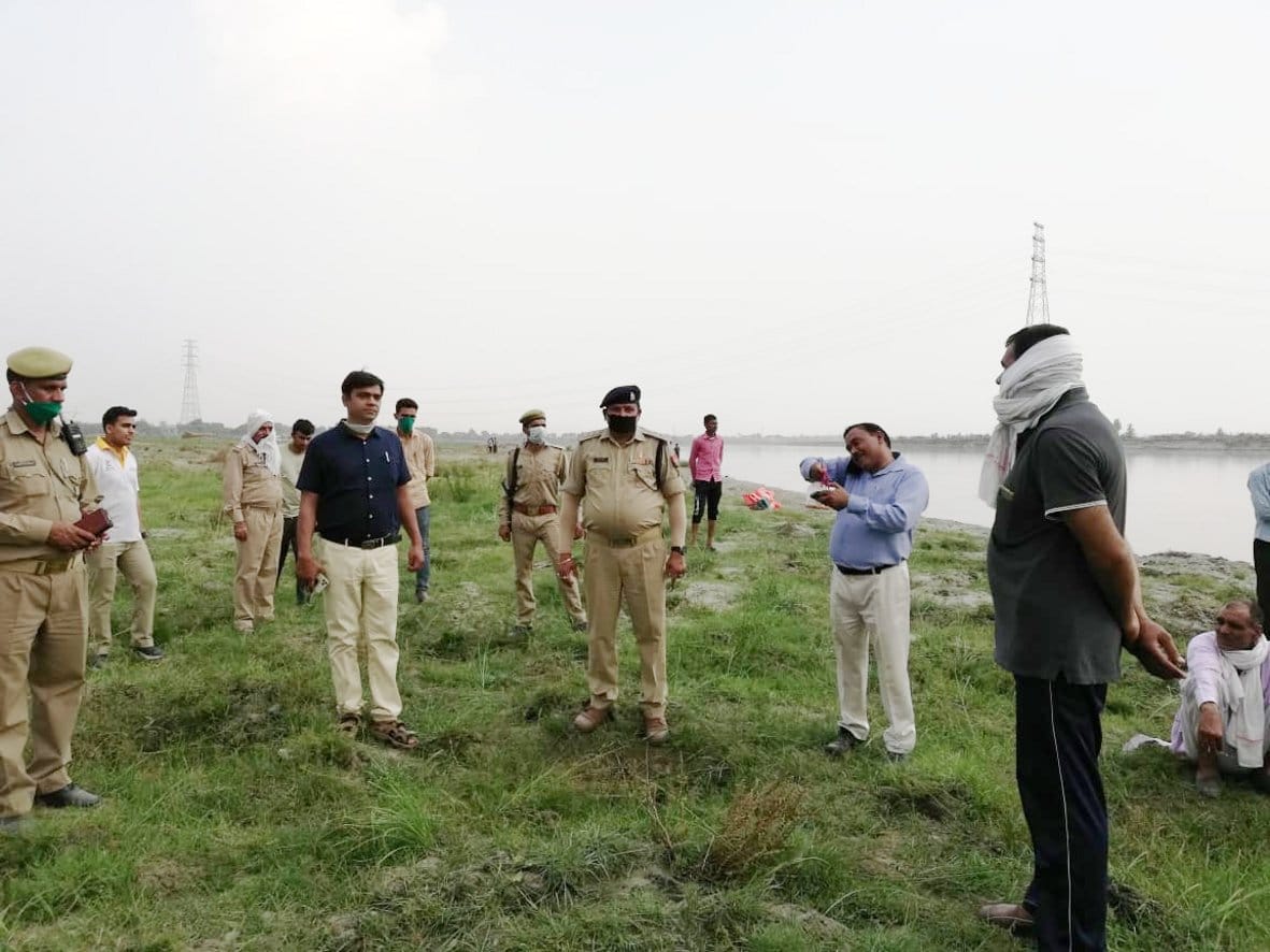 Three youths drowned in Yamuna while bathing, two left, one missing