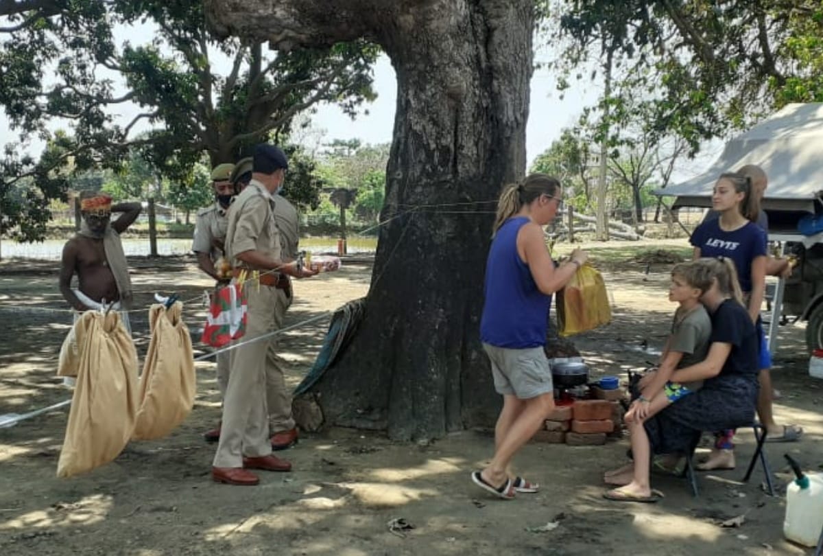 French family stay in Maharajganj during lockdown see latest photos