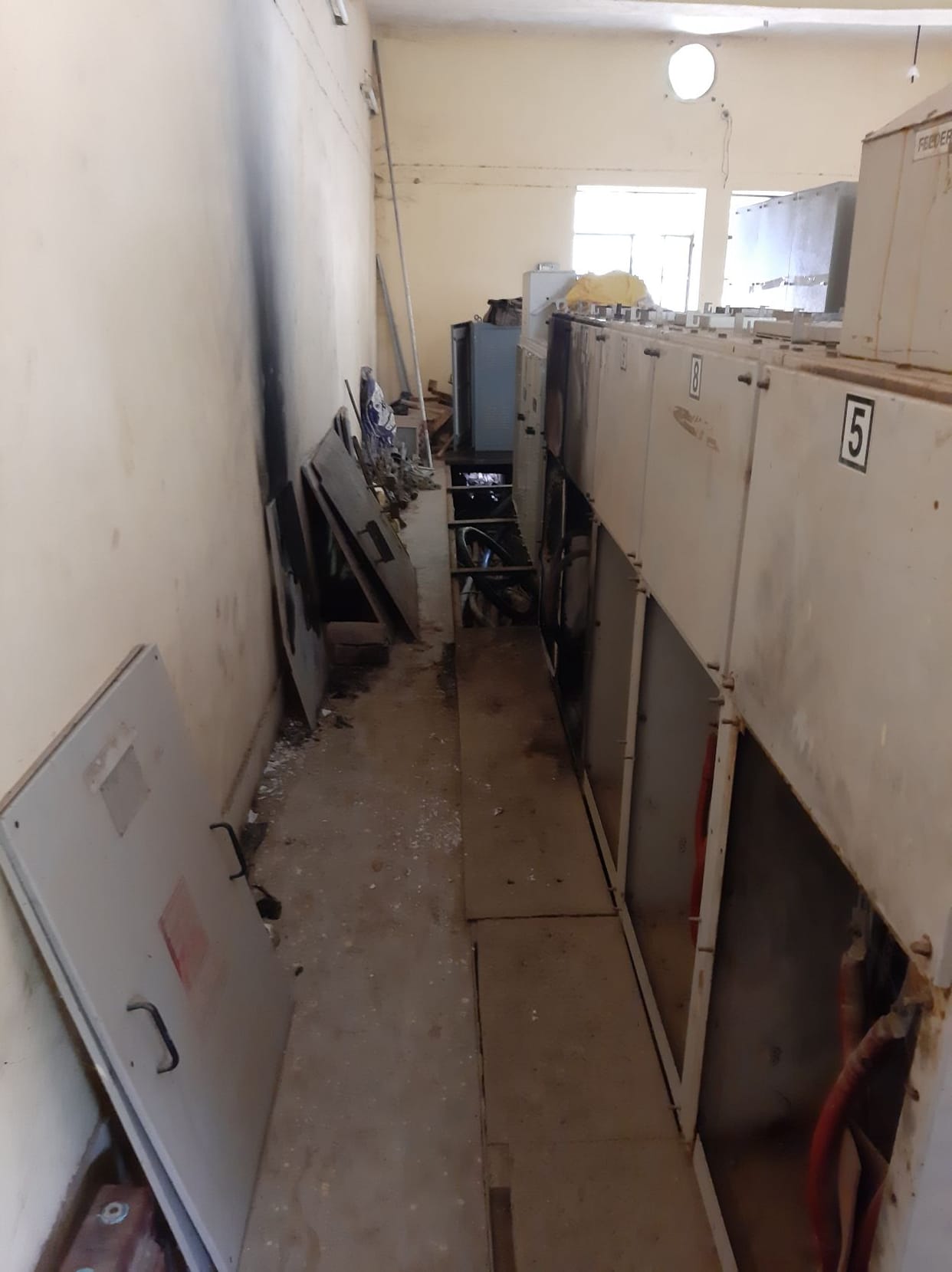 Two machines of Latifpur sub-center burnt, power crisis in 35 villages