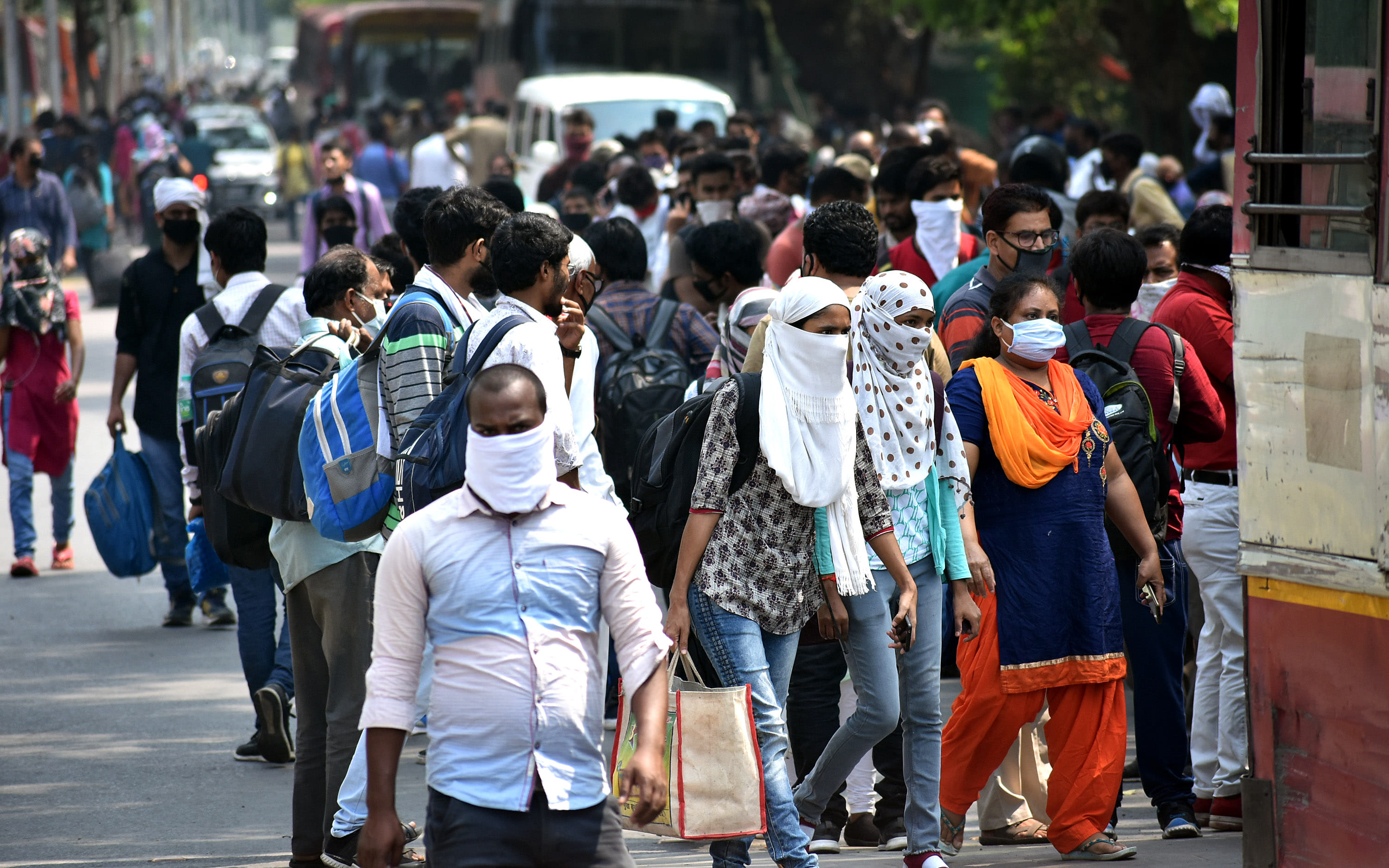 ayagraj: Dreams closed in bundle, students started worrying about the future