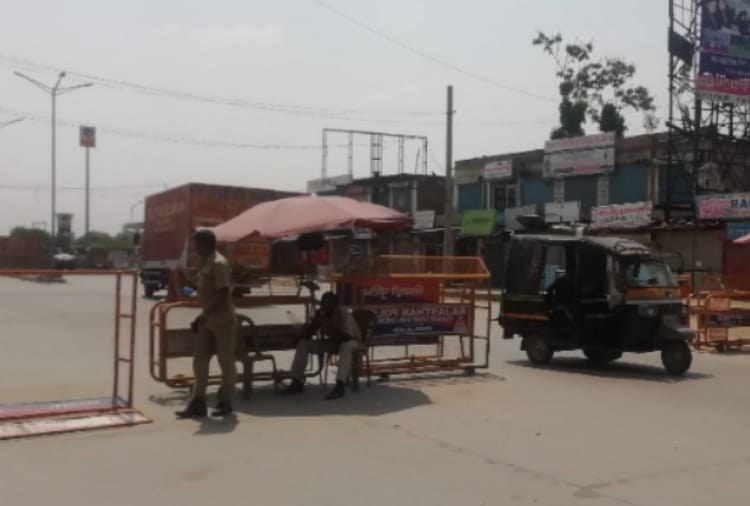 Rohtak Police has left nine workers back in Sirsa after three days