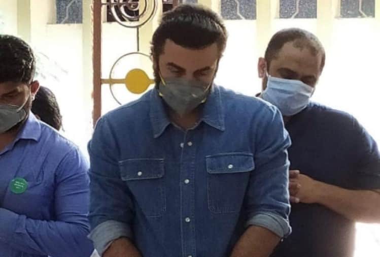 rishi kapoor death last rites neetu kapoor alia bhatt and ranbir kapoor