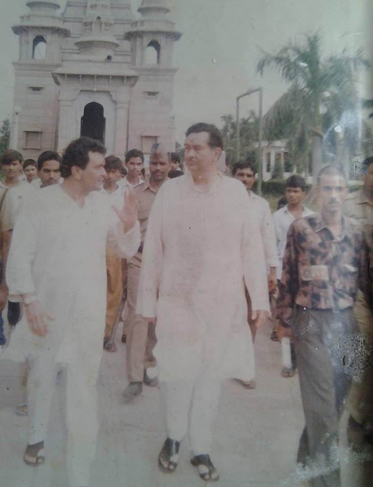 Rishi kapoor came varanasi in 1996 roamed streets of Kashi like a common man