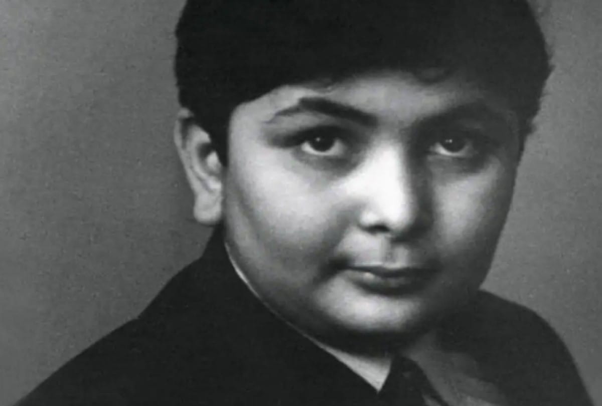 Rishi Kapoor Birthday know the school incident of late actor with Raj kapoor and prithviraj kapoor