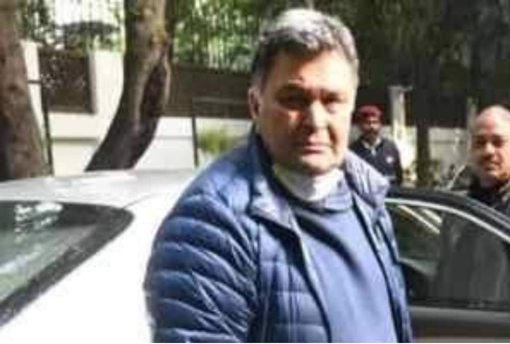 Rishi Kapoor Death: uttarakhand dheeraj sing song with rishi kapoor in hospita video viral after death