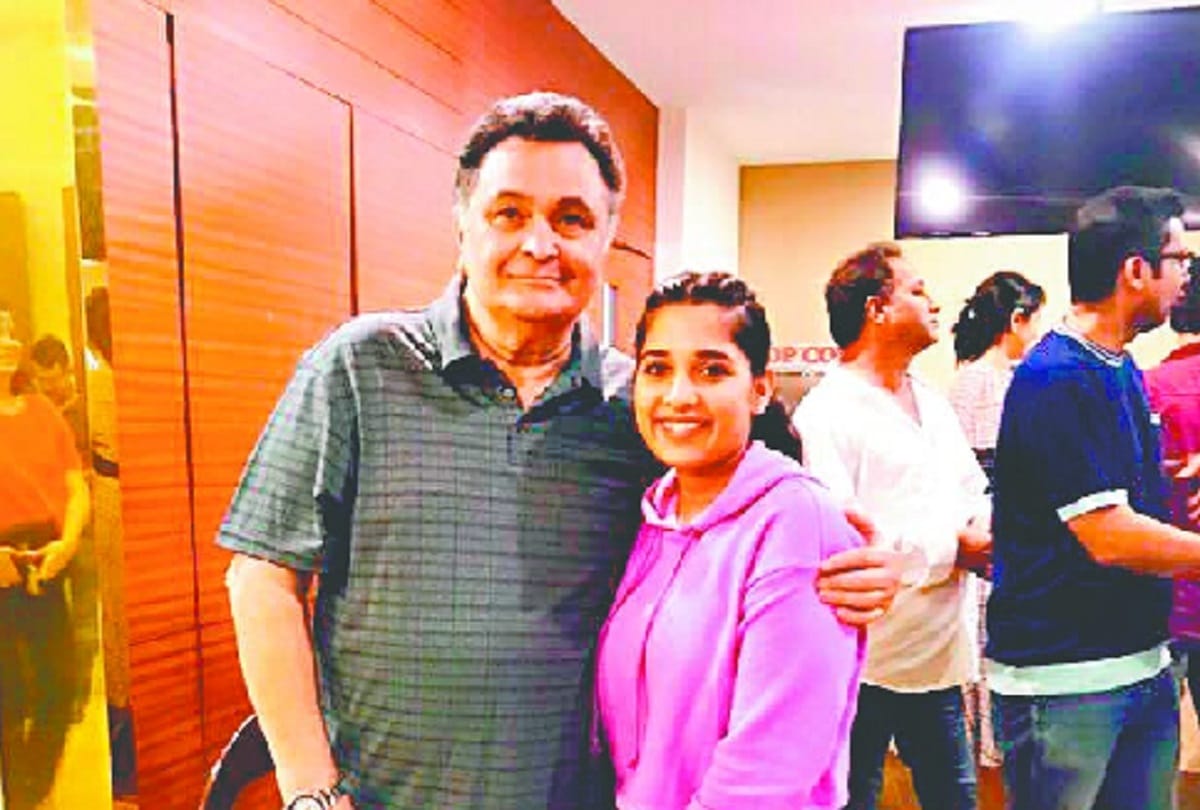 ... Rishi Kapoor gave a gift when he was happy with my work