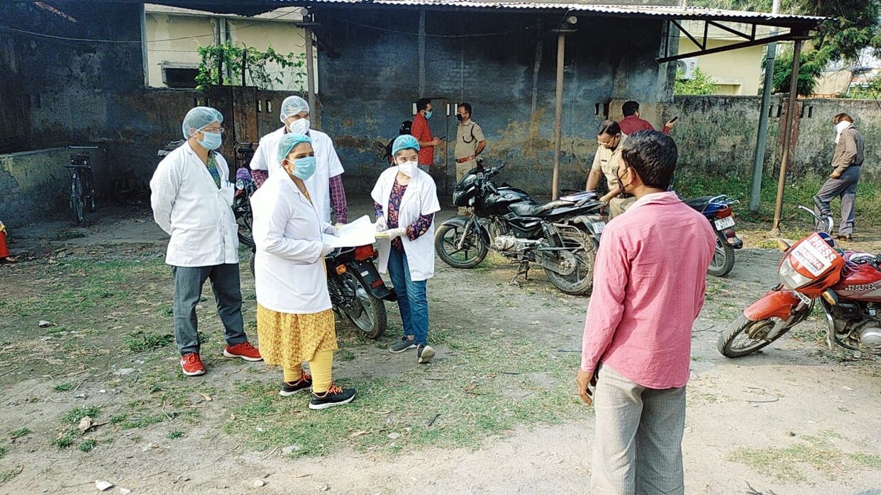 42 quarantine from Lalkuan to Ramnagar from Cleaner's positive