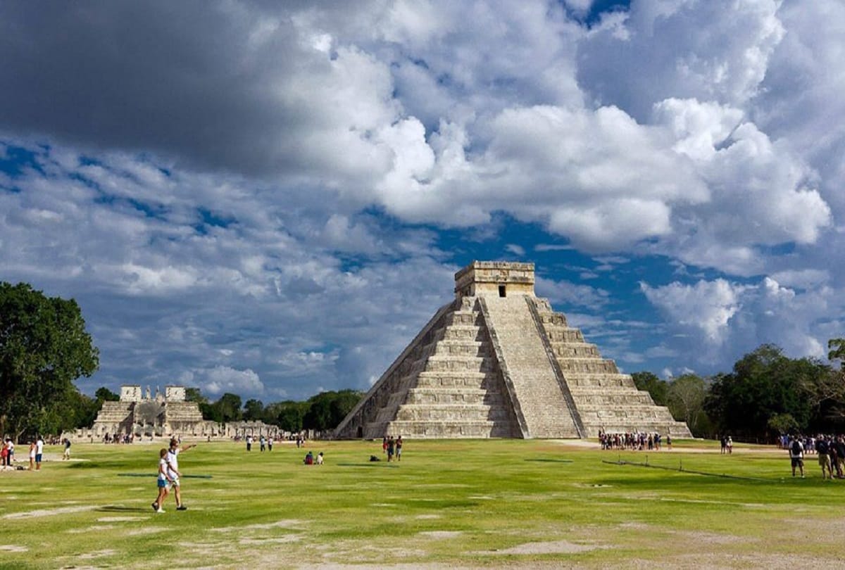 Mexico is the only country where once had become three presidents in one hour